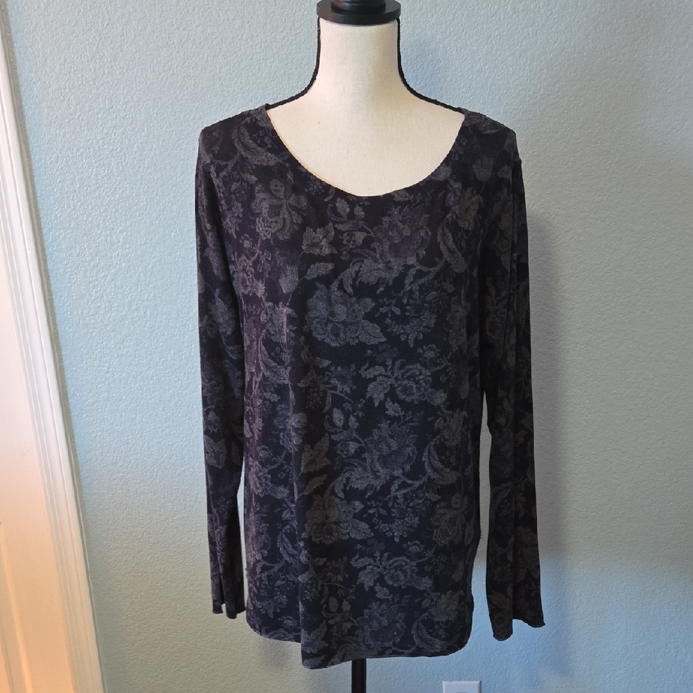 SOFT SURROUNDINGS Black Gray Floral Scoop Neck Long Sleeve Pullover Sz Large